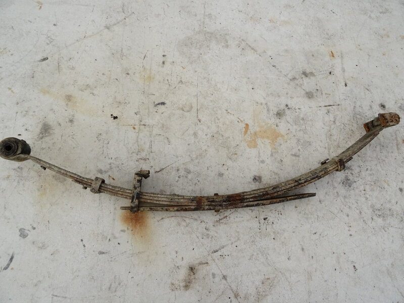 LISTOVÉ PERO ZADNÉ ISUZU TROOPER I (UBS) 1983 - 1991