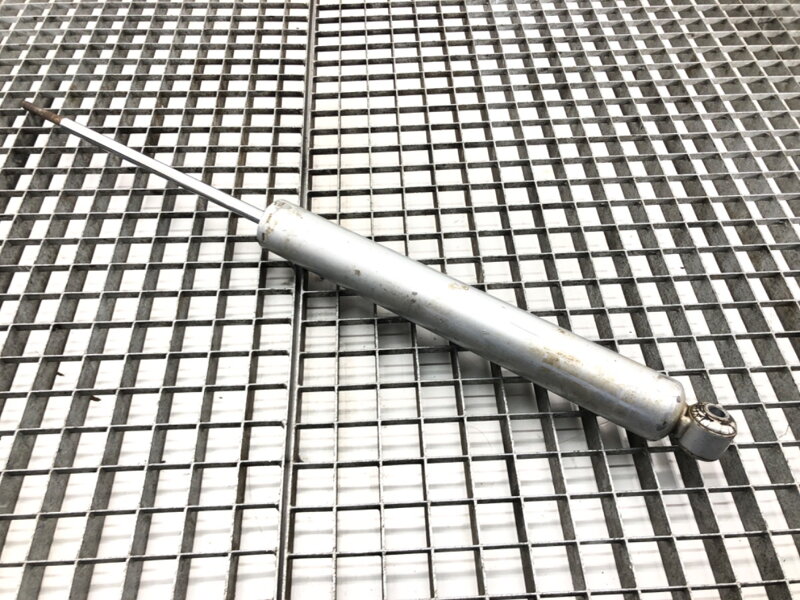 TLMIČ PREDNÝ PRAVÝ BILSTEIN JEEP WRANGLER III (JK) 2006 - 2022 B8 5100 TLMIČ PREDNÝ PRAVÝ BILSTEIN JEEP WRANGLER III (JK) 2006 - 2022 B8 5100