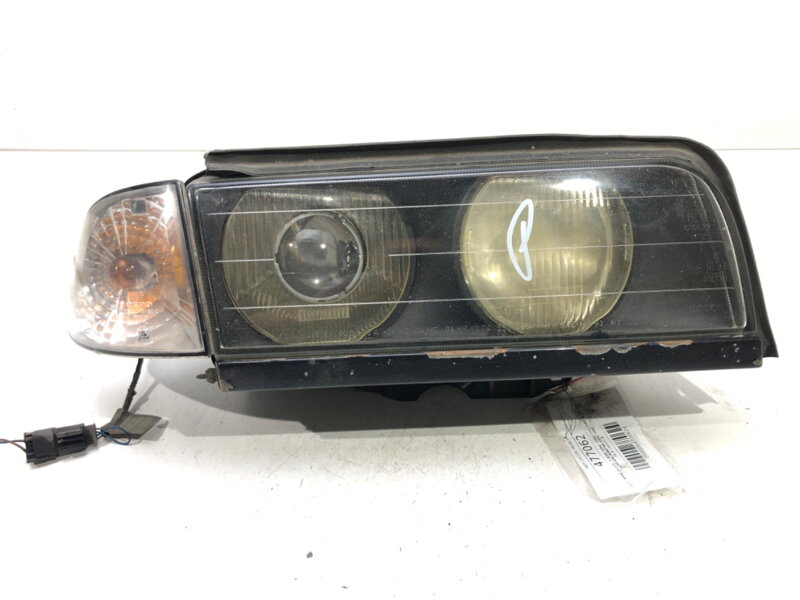 SVETLO PRAVÉ BMW 7 (E38) 1994 - 2001 8352022
