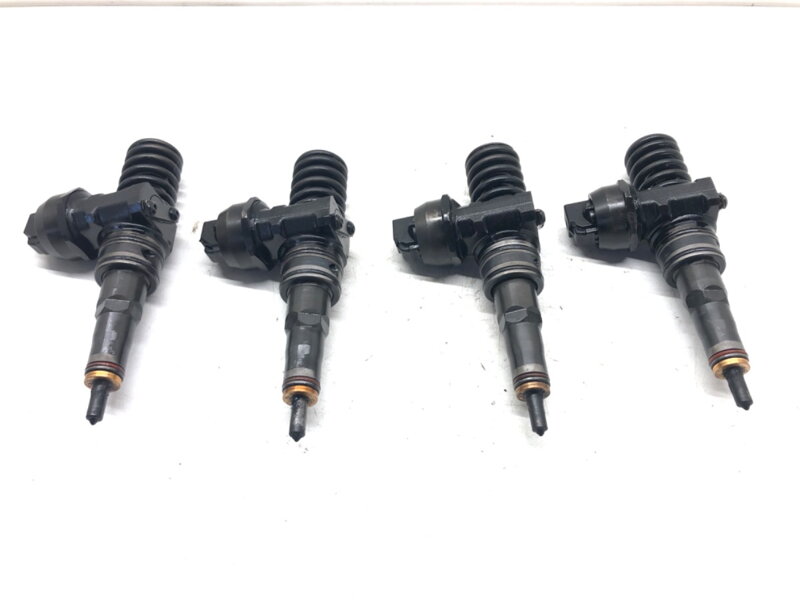 VSTREKOVAČE AUDI A3 (8L1) 1996 - 2006 0414720037