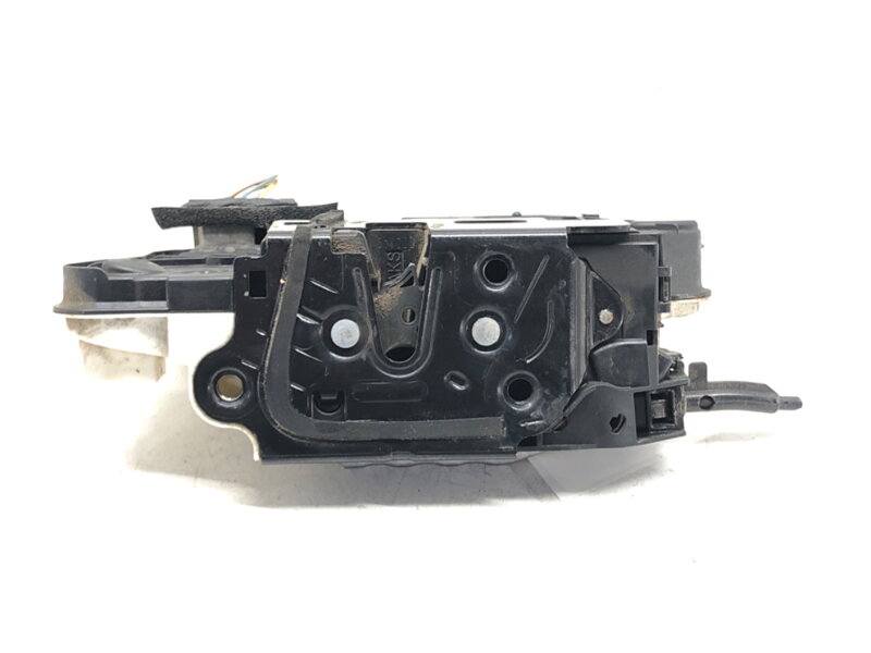 ZÁMOK PREDNÝ ĽAVÝ VW GOLF VI (5K1) 2008 - 2014 5K1837015 ZÁMOK PREDNÝ ĽAVÝ VW GOLF VI (5K1) 2008 - 2014 5K1837015