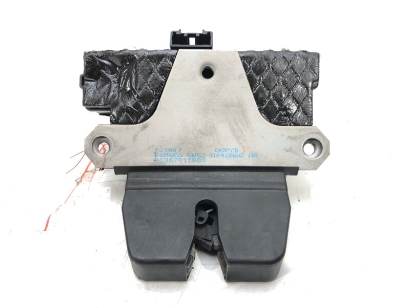 ZÁMOK VEKA BATOŽINOVÉHO PRIESTORU ZADNÝ LAND ROVER FREELANDER 2 (L359) 2006 - 2015 6H52-A442A66-AA