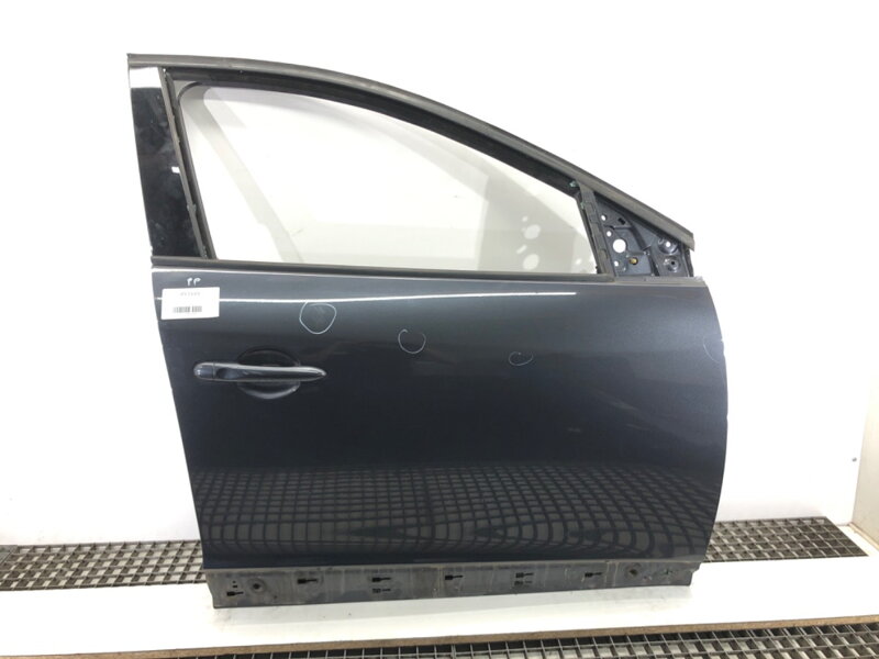 DVERE PRAVÉ PREDNÉ RENAULT MEGANE III GRANDTOUR (KZ0/1) 2008 - 2022