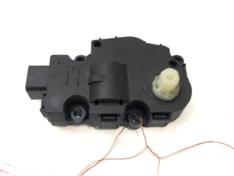 MOTOR RADIÁTORA KÚRENIA MERCEDES-BENZ CLASS S (W221) 2005 - 2013 410475520