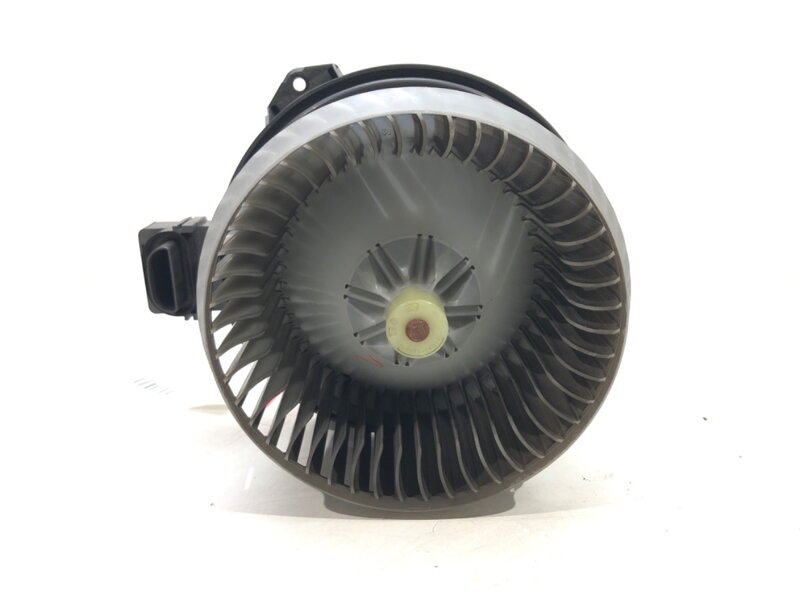 VENTILÁTOR KÚRENIA TOYOTA AURIS (_E15_) 2006 - 2012 272700-5151