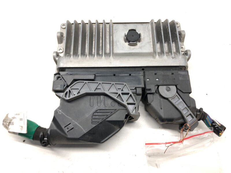 RIADIACA JEDNOTKA MOTORA TOYOTA YARIS (_P13_) 2010 - 2022 89661-0U140 RIADIACA JEDNOTKA MOTORA TOYOTA YARIS (_P13_) 2010 - 2022 89661-0U140