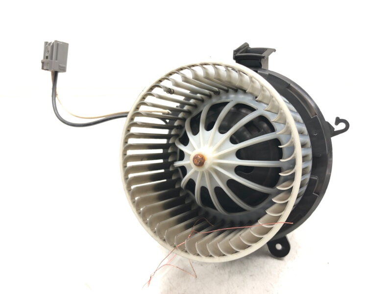 VENTILÁTOR KÚRENIA OPEL ASTRA J (P10) 2009 - 2015 U7253002 VENTILÁTOR KÚRENIA OPEL ASTRA J (P10) 2009 - 2015 U7253002