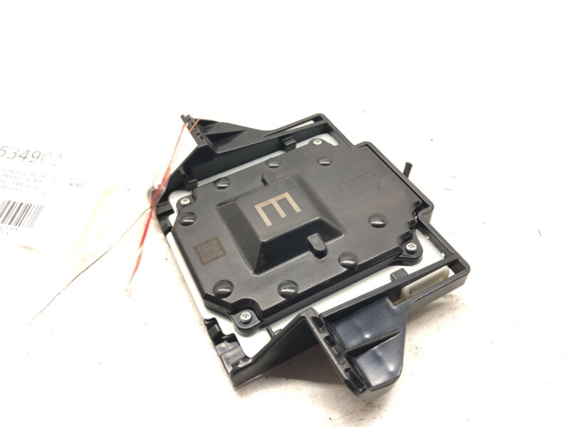 ANTÉNA GPS UCHYTENIE TOYOTA COROLLA SEDAN (_E21_) 2019 - 2022 86862-42010