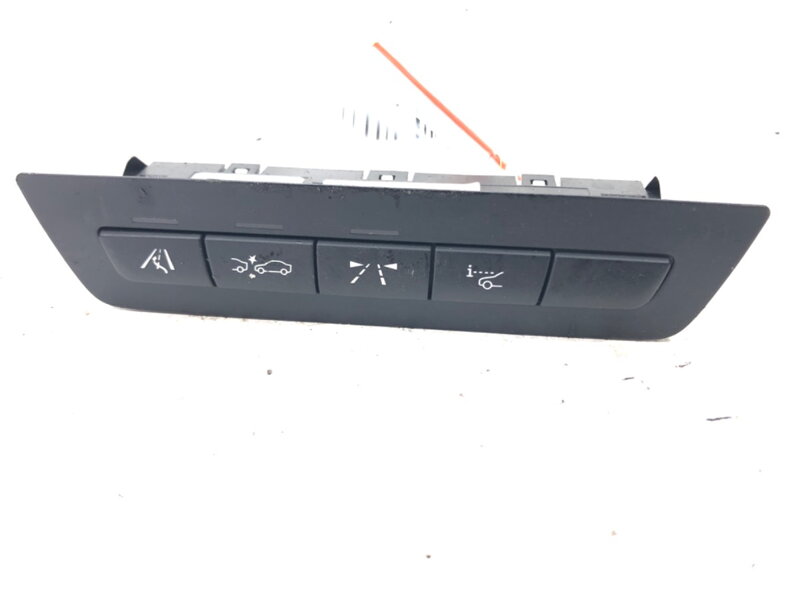 PANEL PREPÍNAČA ASISTENTA ČELA BMW 7 (F01, F02, F03, F04) 2008 - 2015 9220039 PANEL PREPÍNAČA ASISTENTA ČELA BMW 7 (F01, F02, F03, F04) 2008 - 2015 9220039