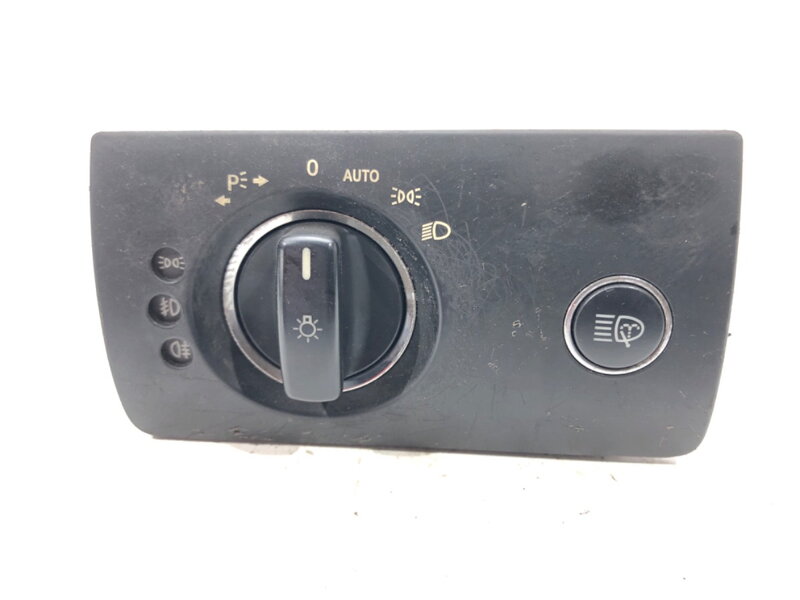 SPÍNAČ SVETIEL MERCEDES-BENZ CLASS M (W164) 2005 - 2012 A1645450304 SPÍNAČ SVETIEL MERCEDES-BENZ CLASS M (W164) 2005 - 2012 A1645450304