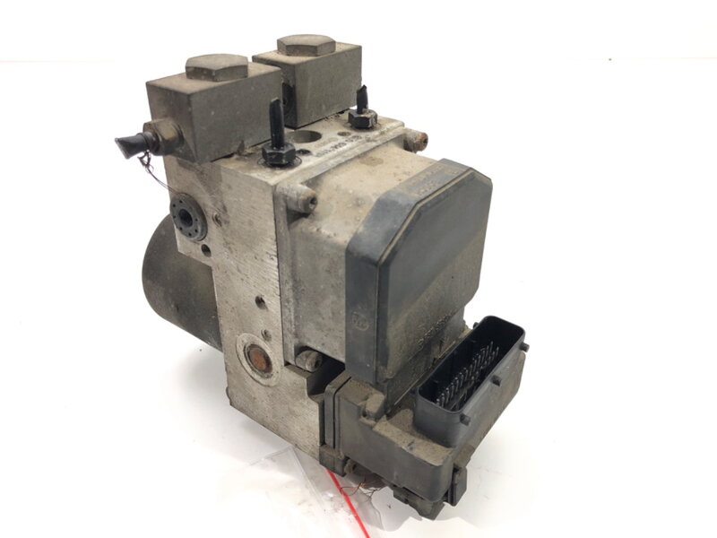 ČERPADLO VW PASSAT B5 (3B2) 1996 - 2001 8E0614111P ČERPADLO VW PASSAT B5 (3B2) 1996 - 2001 8E0614111P