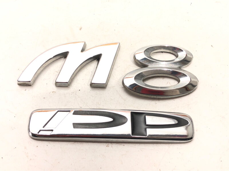 NÁPIS ZNAK / EMBLÉM VEKA BATOŽINOVÉHO PRIESTORU MICROCAR M8 NÁPIS ZNAK / EMBLÉM VEKA BATOŽINOVÉHO PRIESTORU MICROCAR M8