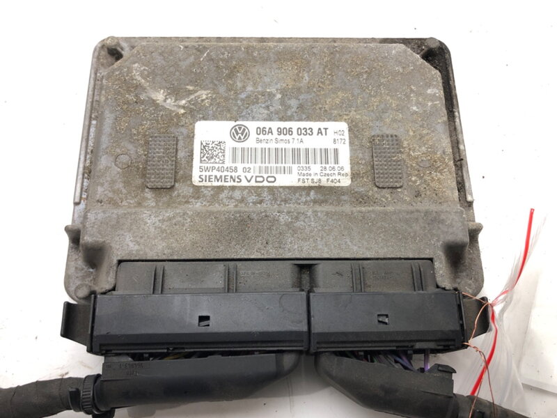 RIADIACA JEDNOTKA MOTORA VW PASSAT B6 (3C2) 2005 - 2010 06A906033AT RIADIACA JEDNOTKA MOTORA VW PASSAT B6 (3C2) 2005 - 2010 06A906033AT