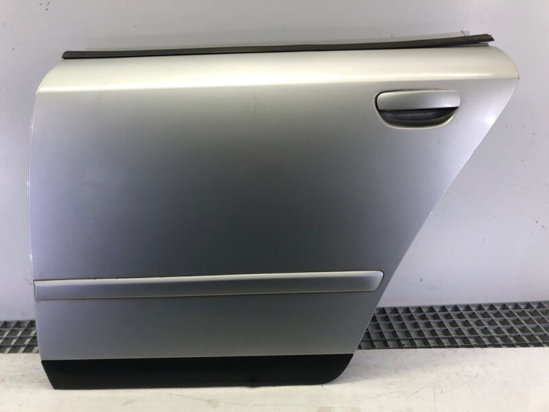 DVERE ĽAVÉ ZADNÉ AUDI A4 B6 AVANT (8E5) 2000 - 2005