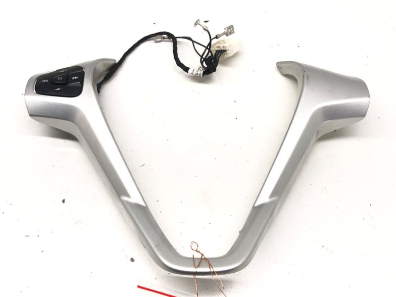 PREPÍNAČE VOLANTU MULTIFUNKCIA FORD FIESTA VI (CB1, CCN) 2008 - 2022 62144390 PREPÍNAČE VOLANTU MULTIFUNKCIA FORD FIESTA VI (CB1, CCN) 2008 - 2022 62144390