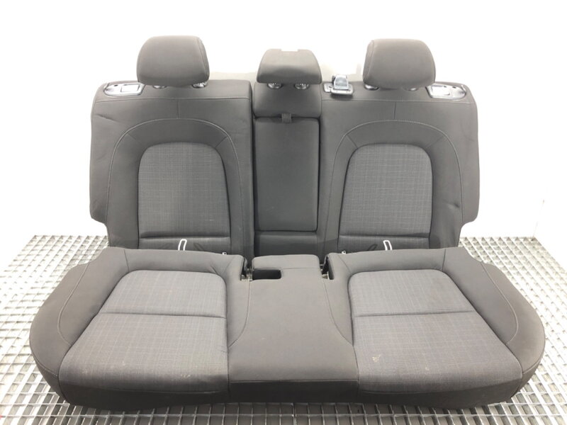 LAVICA / SEDAČKA DRUHÝ RAD HYUNDAI KONA (OS, OSE, OSI) 2017 - 2022