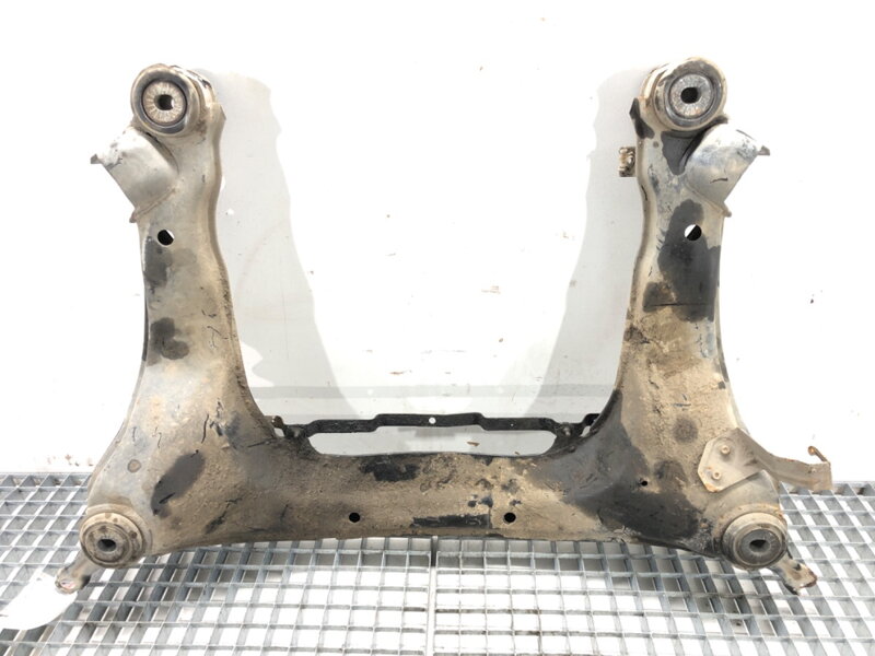 VÝSTUHA POD MOTOR AUDI A4 B7 AVANT (8ED) 2004 - 2008 VÝSTUHA POD MOTOR AUDI A4 B7 AVANT (8ED) 2004 - 2008