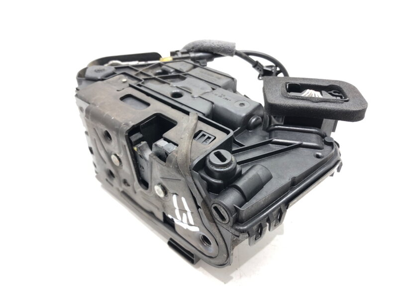 ZÁMOK DVERÍ PRAVÝ ZADNÝ VW GOLF VII VARIANT (BA5, BV5) 2013 - 2022 5TA839016D