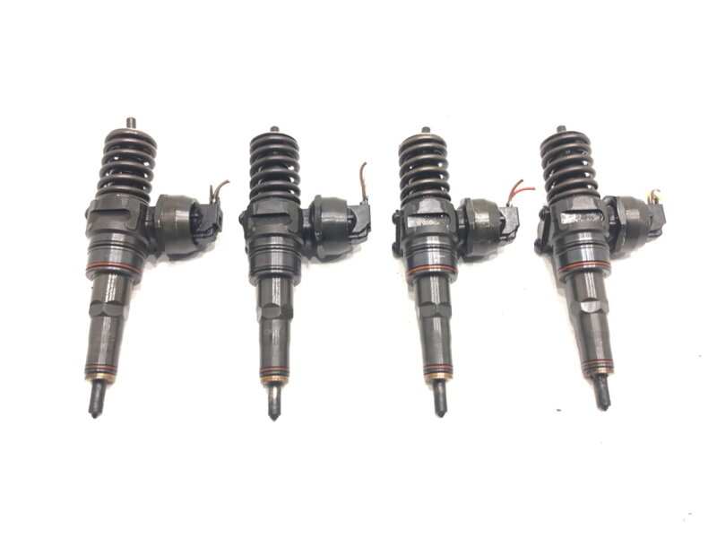 VSTREKOVAČE SADA AUDI A4 B6 (8E2) 2000 - 2005 038130073Q 0414720204 VSTREKOVAČE SADA AUDI A4 B6 (8E2) 2000 - 2005 038130073Q 0414720204