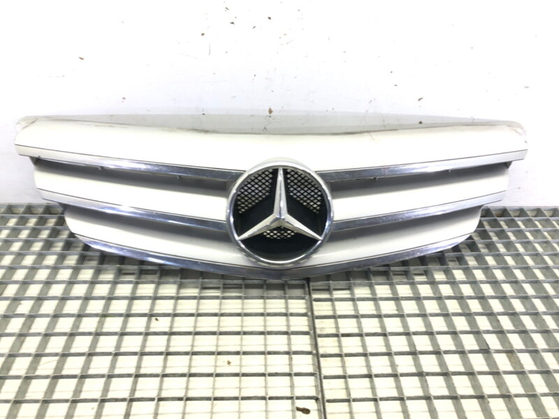 MASKA CHLADIČA GRILL MERCEDES-BENZ CLASS B SPORTS TOURER (W245) 2005 - 2011 A1698800883 MASKA CHLADIČA GRILL MERCEDES-BENZ CLASS B SPORTS TOURER (W245) 2005 - 2011 A1698800883