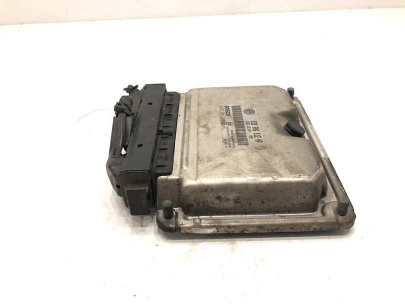 RIADIACA JEDNOTKA MOTORA SEAT IBIZA III (6L1) 2002 - 2009 038906012HP RIADIACA JEDNOTKA MOTORA SEAT IBIZA III (6L1) 2002 - 2009 038906012HP