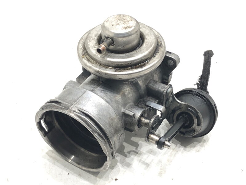 ŠKRTIACA KLAPKA AUDI A4 B6 (8E2) 2000 - 2005 ŠKRTIACA KLAPKA AUDI A4 B6 (8E2) 2000 - 2005