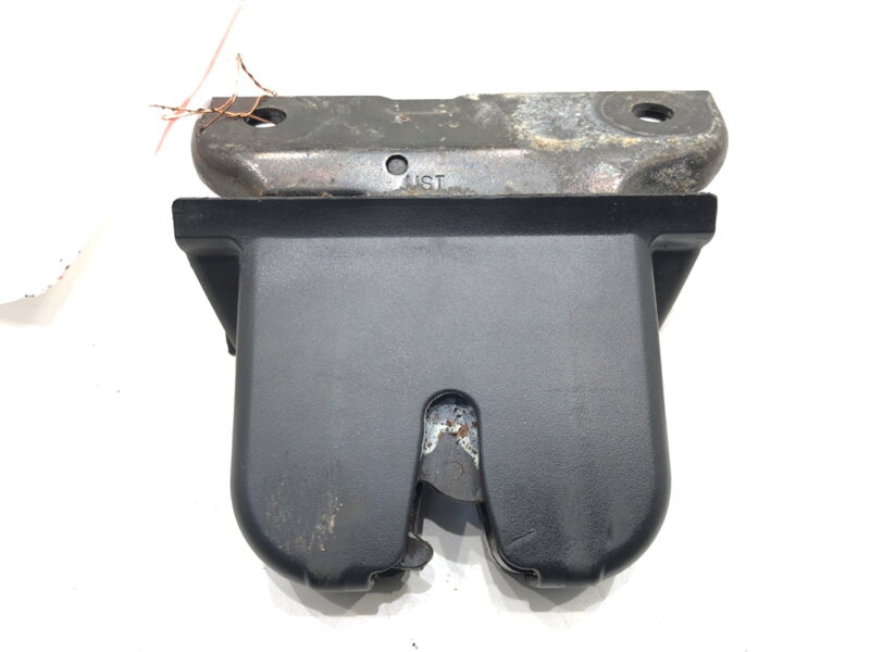 ZÁMOK VEKA BATOŽINOVÉHO PRIESTORU ZADNÝ AUDI A3 (8L1) 1996 - 2006 8L0827520C