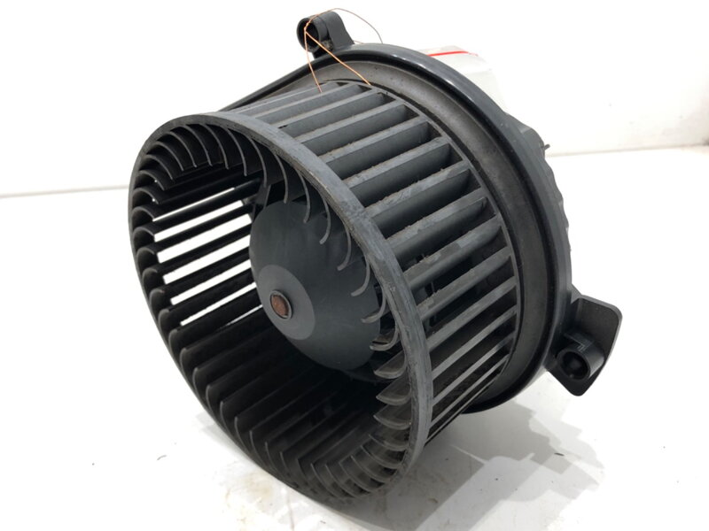 VENTILÁTOR KÚRENIA AUDI A4 B6 (8E2) 2000 - 2005 8E1820021B