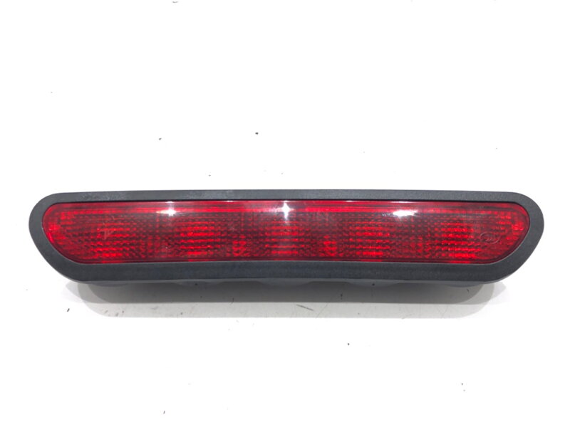 SVETLO SVETLO STOP FIAT TIPO SEDAN (356_) 2015 - 2022 SVETLO SVETLO STOP FIAT TIPO SEDAN (356_) 2015 - 2022