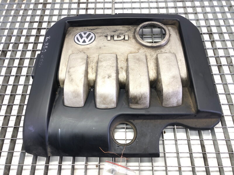 VEKO / KRYT MOTORA VW PASSAT B6 (3C2) 2005 - 2010 03G103925BJ VEKO / KRYT MOTORA VW PASSAT B6 (3C2) 2005 - 2010 03G103925BJ