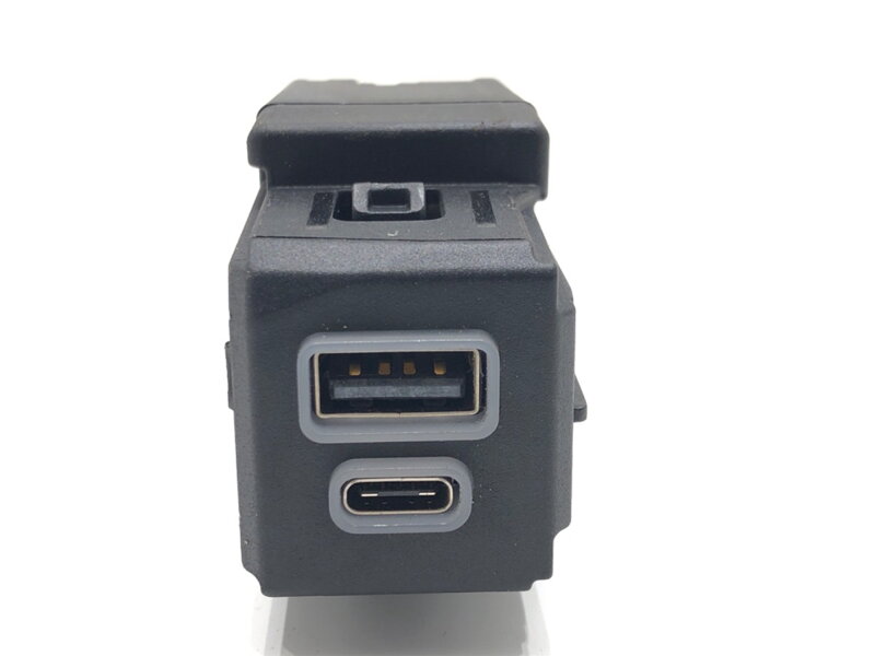ZÁSUVKA / ULOŽENIE PORT USB JEEP COMPASS (MP, M6) 2016 - 2022 68480124AB ZÁSUVKA / ULOŽENIE PORT USB JEEP COMPASS (MP, M6) 2016 - 2022 68480124AB