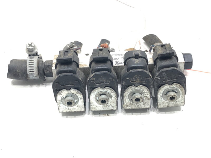 VSTREKY DO PLYNU LPG W01-4 VOLVO S80 I (184) 1998 - 2008