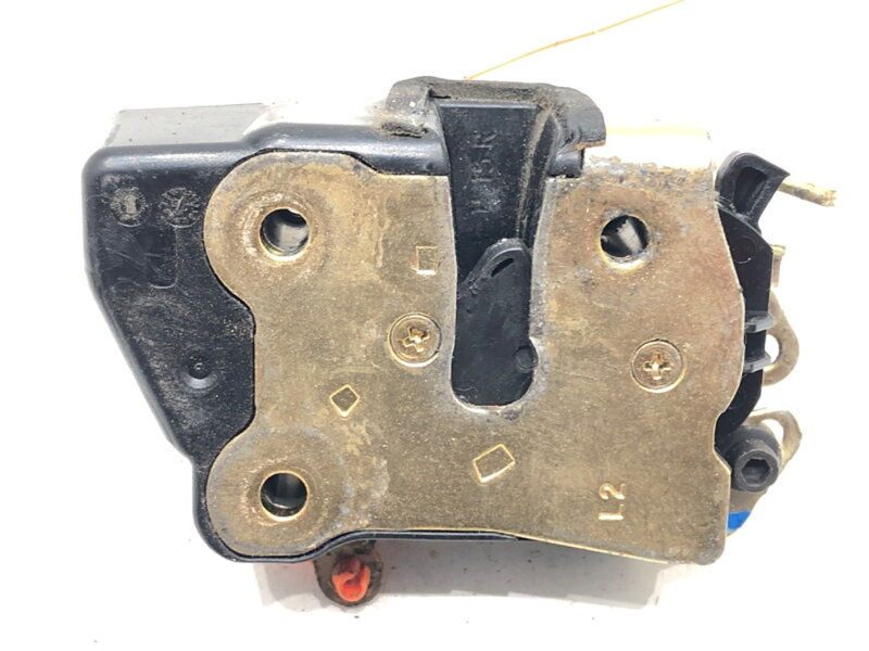 ZÁMOK DVERÍ ĽAVÝ PREDNÝ DODGE DAKOTA 2003 - 2022 ZÁMOK DVERÍ ĽAVÝ PREDNÝ DODGE DAKOTA 2003 - 2022