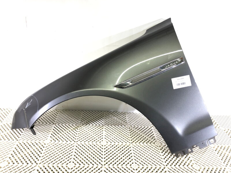 BLATNÍK ĽAVÝ PREDNÝ JAGUAR XJ (X351) 2009 - 2022