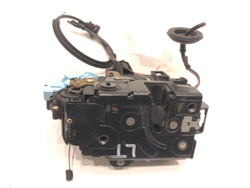 ZÁMOK DVERÍ ĽAVÝ ZADNÝ SKODA OCTAVIA II COMBI (1Z5) 2004 - 2013 7L0839015