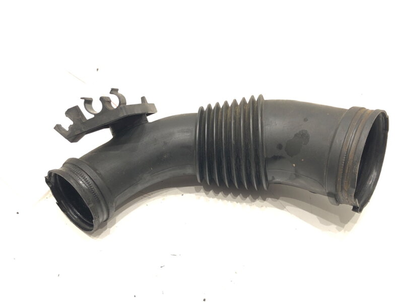 VZDUCHOVÉ POTRUBIE AUDI A5 (8T3) 2007 - 2017 059129615F VZDUCHOVÉ POTRUBIE AUDI A5 (8T3) 2007 - 2017 059129615F