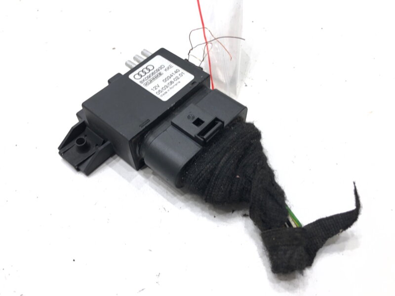 MODUL ČERPADLÁ PALIVA AUDI A4 B8 AVANT (8K5) 2007 - 2015 8K0906093D