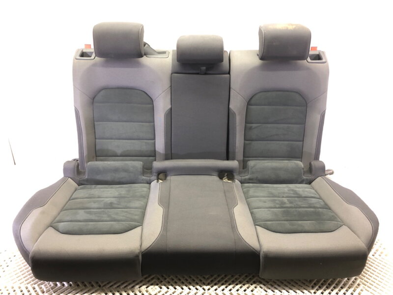 LAVICA / SEDAČKA DRUHÝ RAD VW GOLF VII VARIANT (BA5, BV5) 2013 - 2022