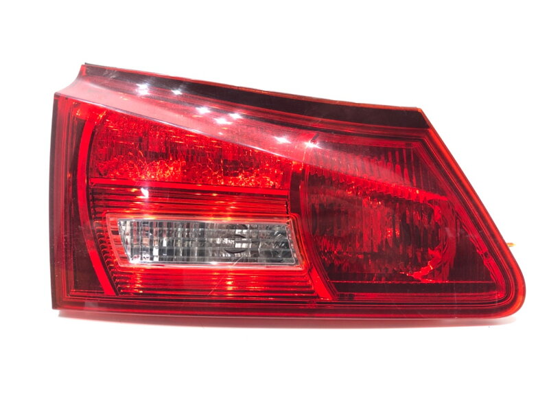 SVETLO ĽAVÉ ZADNÉ VNÚTORNÉ LEXUS IS II (_E2_) 2005 - 2013 SVETLO ĽAVÉ ZADNÉ VNÚTORNÉ LEXUS IS II (_E2_) 2005 - 2013