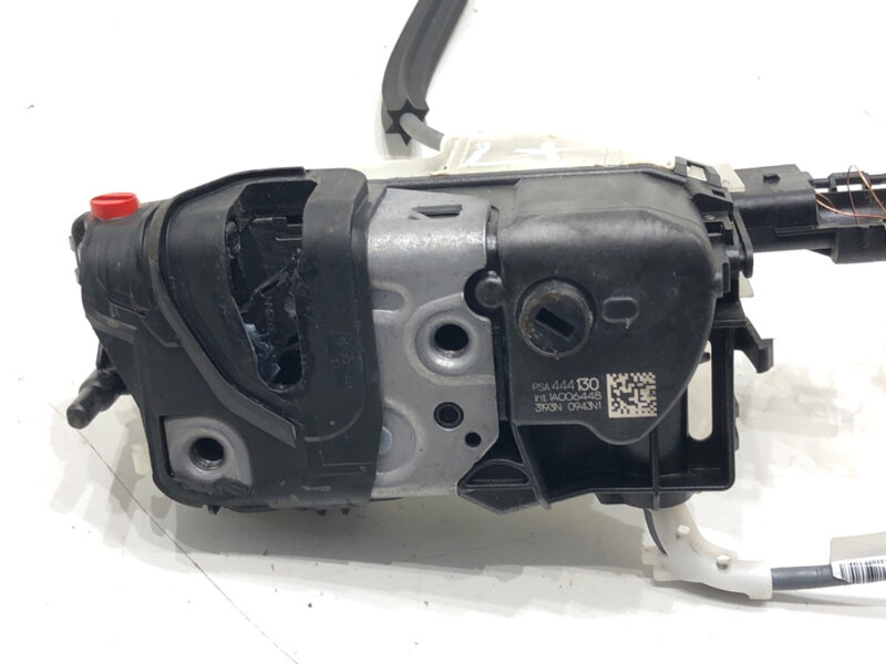ZÁMOK DVERÍ ĽAVÝ ZADNÝ PEUGEOT 208 II (UB_, UP_, UW_, UJ_) 2019 - 2022 444130 ZÁMOK DVERÍ ĽAVÝ ZADNÝ PEUGEOT 208 II (UB_, UP_, UW_, UJ_) 2019 - 2022 444130