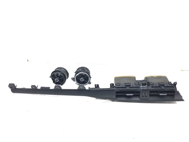 Mriežky ventilácie predná sada Toyota Auris Kombi (_E18_) 2013 - 2018 55670-02400