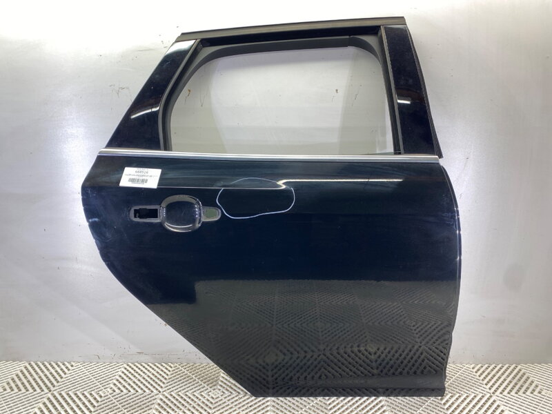 DVERE PRAVÉ ZADNÉ FORD FOCUS III TURNIER 2010 - 2022