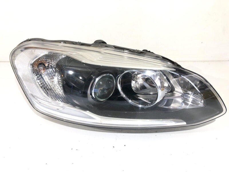 SVETLO PRAVÉ PREDNÉ VOLVO XC60 I SUV (156) 2008 - 2017 31395897