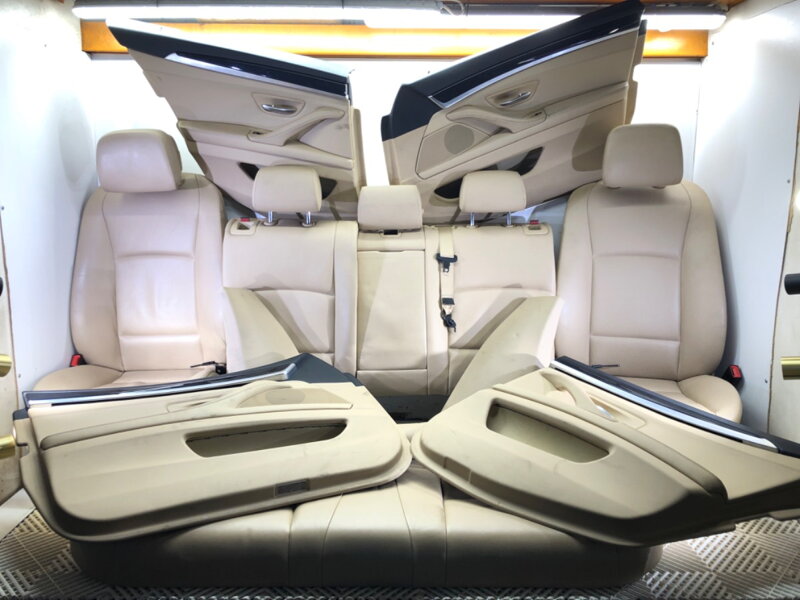 SEDADLÁ LAVICA / SEDAČKA TAPACÍRY SADA BMW 5 TOURING (F11) 2009 - 2017 SEDADLÁ LAVICA / SEDAČKA TAPACÍRY SADA BMW 5 TOURING (F11) 2009 - 2017
