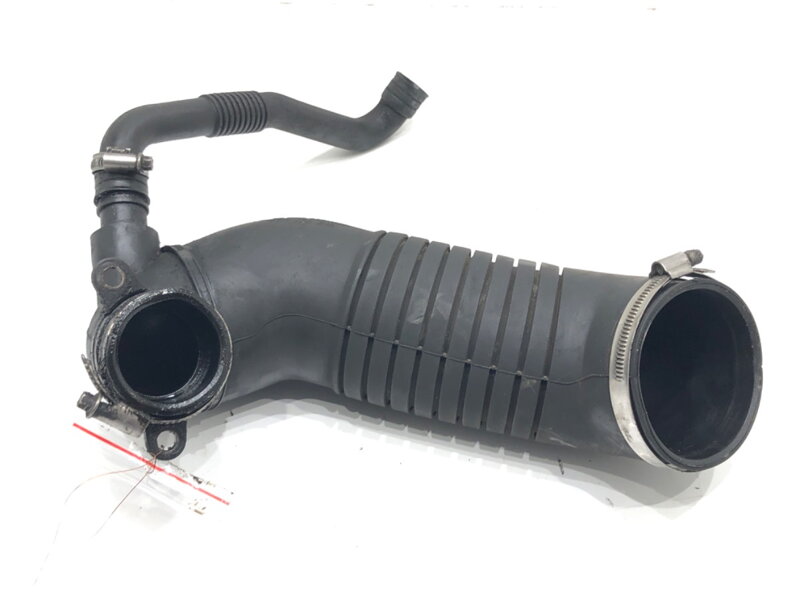 VZDUCHOVÉ POTRUBIE AUDI A4 B6 (8E2) 2000 - 2005
