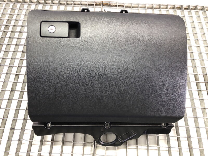 ODKLADACIA SCHRÁNKA SPOLUJAZDCA VW PASSAT B6 VARIANT (3C5) 2005 - 2011 3C1857114 ODKLADACIA SCHRÁNKA SPOLUJAZDCA VW PASSAT B6 VARIANT (3C5) 2005 - 2011 3C1857114