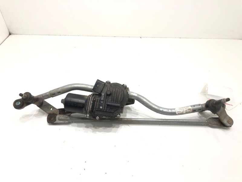MECHANIZMUS STIERAČOV PREDNÝ AUDI A4 B8 AVANT (8K5) 2007 - 2015