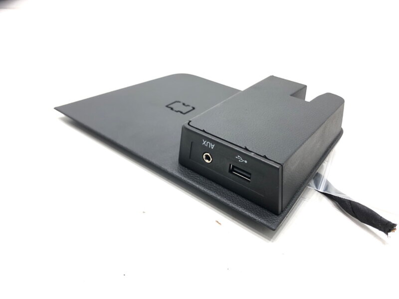 ZÁSUVKA / ULOŽENIE USB SKODA RAPID (NH3, NK3, NK6) 2012 - 2022 5Q0035724 ZÁSUVKA / ULOŽENIE USB SKODA RAPID (NH3, NK3, NK6) 2012 - 2022 5Q0035724