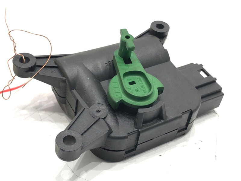 MOTOR RADIÁTORA KÚRENIA AUDI A4 B7 AVANT (8ED) 2004 - 2008 0132801303 MOTOR RADIÁTORA KÚRENIA AUDI A4 B7 AVANT (8ED) 2004 - 2008 0132801303