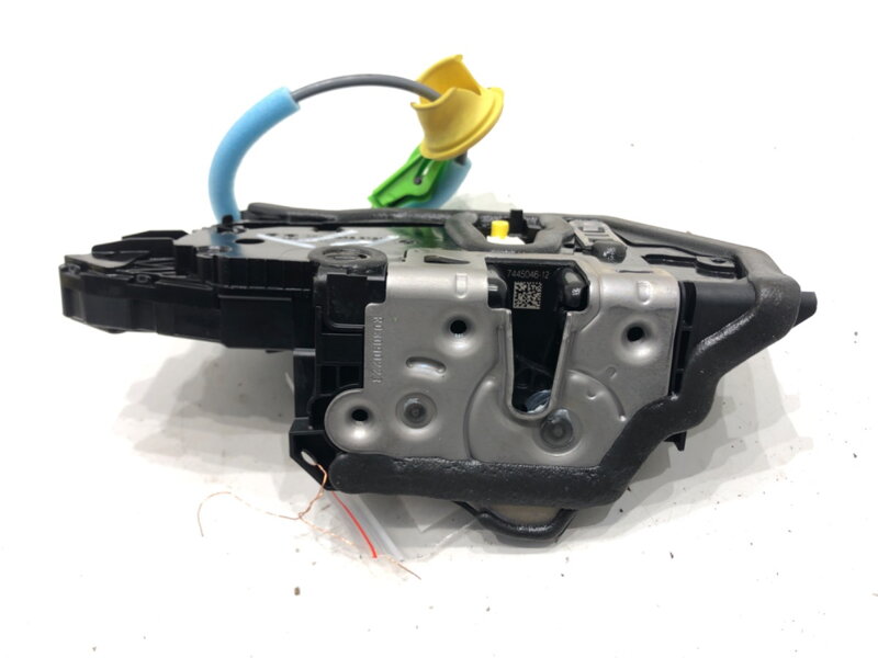 ZÁMOK DVERÍ PRAVÝ ZADNÝ BMW X1 (U11) 2022-2025 7445046